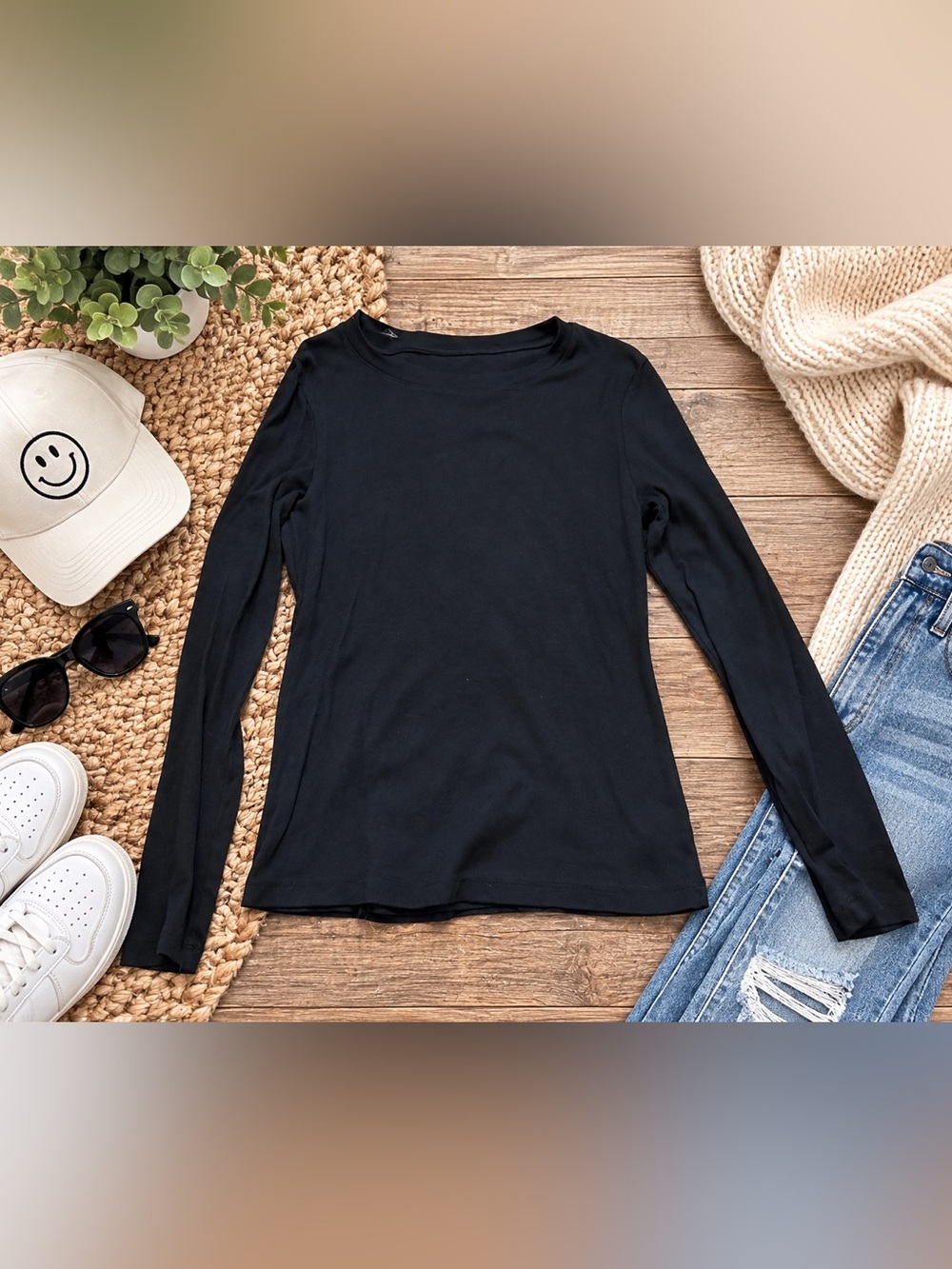 A New Day Women’s Black Long Sleeve Crewneck Basic Layering Top